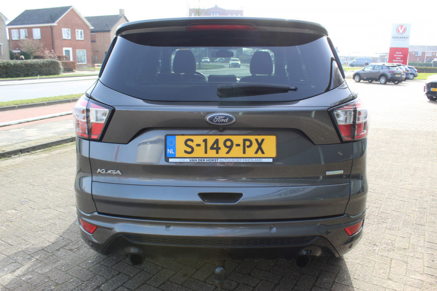 Ford Kuga 1.5 EcoBoost ST Line , 180pk , AWD , 1800kg Trekgewicht Climate control , Navigatie , Camera , Trekhaak Panorama/schuif kantel dak , Dealeronderhouden