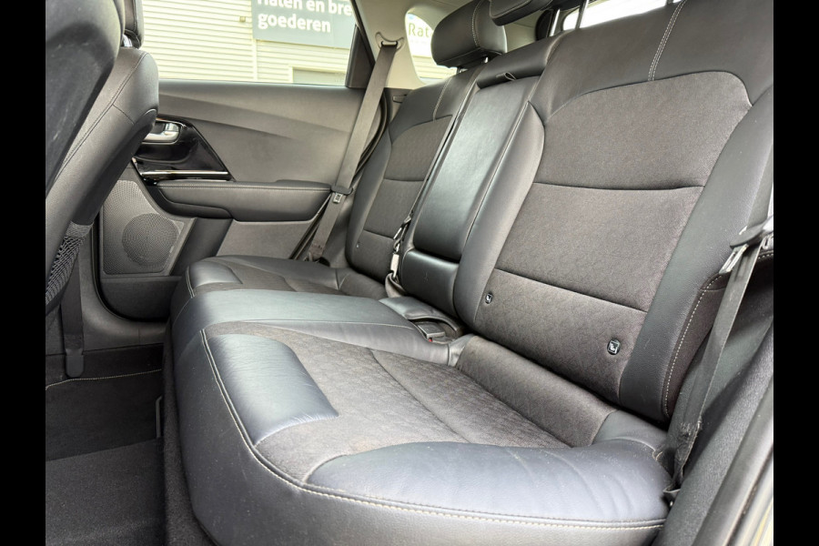 Kia Niro 1.6 GDi Hybrid DynamicPlusLine - Navi - Winterpakket - Camera - Climate - Org.NL
