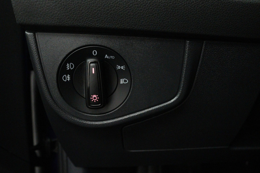 Volkswagen Polo 1.0 TSI Comfortline (NAVIGATIE, DIGITALE COCKPIT, CRUISE CONTROL ADAPTIEF, PARKEERSENSOREN)