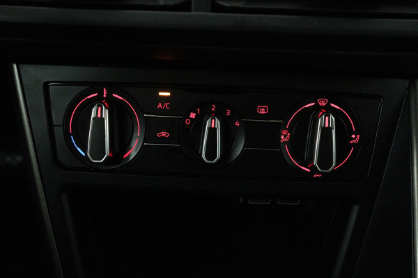 Volkswagen Polo 1.0 TSI Comfortline (NAVIGATIE, DIGITALE COCKPIT, CRUISE CONTROL ADAPTIEF, PARKEERSENSOREN)