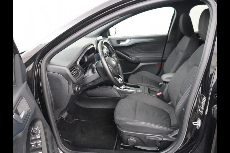 Ford Focus 1.5 EcoBoost Active X | Trekhaak | Adaptive cruise | Carplay | Camera | Digital Cockpit | Keyless | Full LED | Navigatie | Parkeerhulp | Climate control | Bluetooth