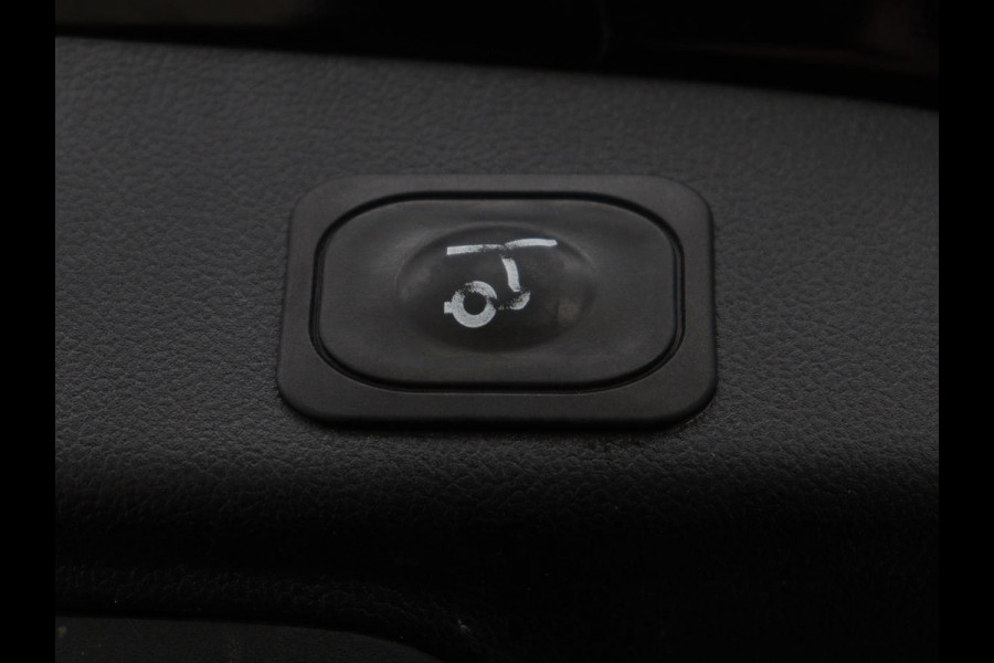 Ford Focus 1.5 EcoBoost Active X | Trekhaak | Adaptive cruise | Carplay | Camera | Digital Cockpit | Keyless | Full LED | Navigatie | Parkeerhulp | Climate control | Bluetooth