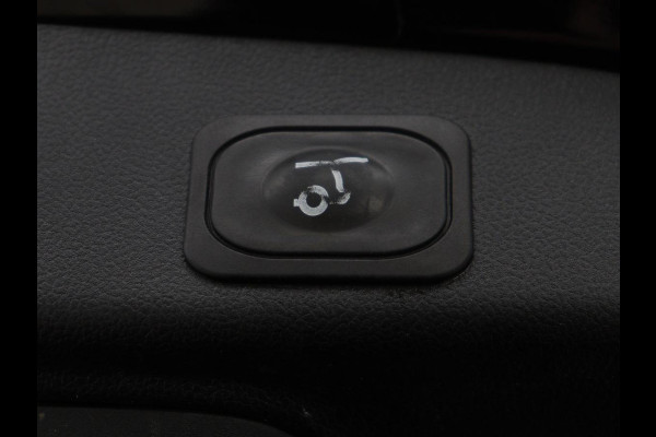 Ford Focus 1.5 EcoBoost Active X | Trekhaak | Adaptive cruise | Carplay | Camera | Digital Cockpit | Keyless | Full LED | Navigatie | Parkeerhulp | Climate control | Bluetooth