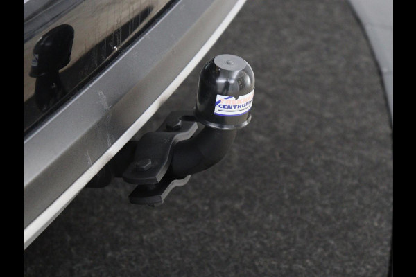 Ford Focus 1.5 EcoBoost Active X | Trekhaak | Adaptive cruise | Carplay | Camera | Digital Cockpit | Keyless | Full LED | Navigatie | Parkeerhulp | Climate control | Bluetooth