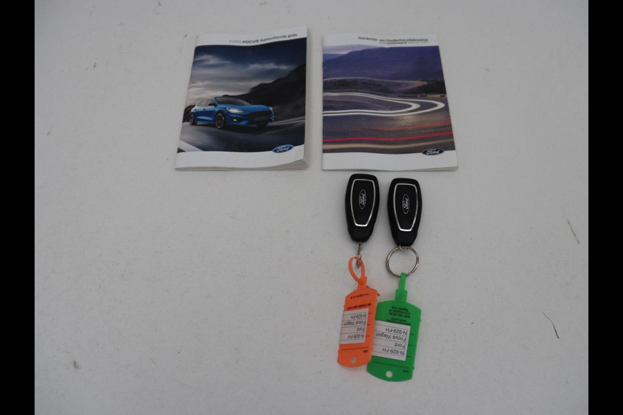 Ford Focus 1.5 EcoBoost Active X | Trekhaak | Adaptive cruise | Carplay | Camera | Digital Cockpit | Keyless | Full LED | Navigatie | Parkeerhulp | Climate control | Bluetooth