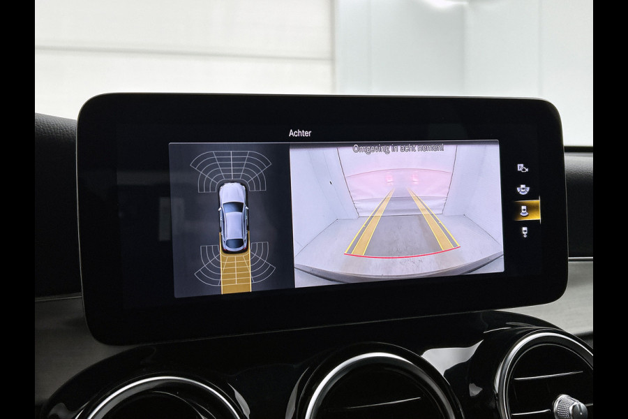 Mercedes-Benz GLC Coupé 300 e 4MATIC Plugin Hybride AMG Line | Digitale Cockpit | Leder | rode remklauwen | Panamericana Grille | Premium pakket Inclusief 24 maanden Mercedes-Benz Certified garantie voor Europa.