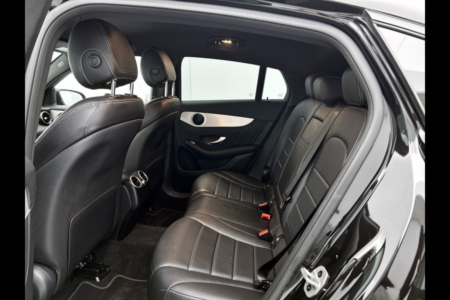 Mercedes-Benz GLC Coupé 300 e 4MATIC Plugin Hybride AMG Line | Digitale Cockpit | Leder | rode remklauwen | Panamericana Grille | Premium pakket Inclusief 24 maanden Mercedes-Benz Certified garantie voor Europa.