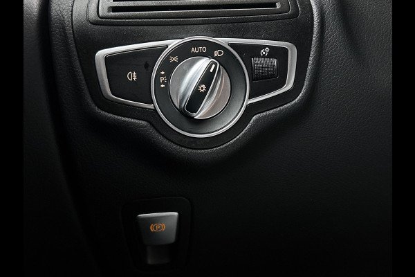 Mercedes-Benz GLC Coupé 300 e 4MATIC Plugin Hybride AMG Line | Digitale Cockpit | Leder | rode remklauwen | Panamericana Grille | Premium pakket Inclusief 24 maanden Mercedes-Benz Certified garantie voor Europa.