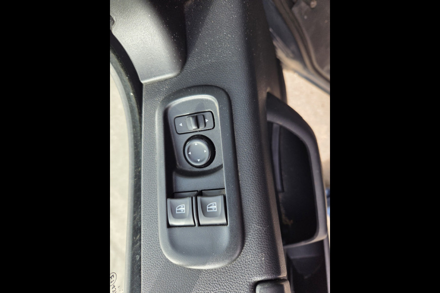 Renault Master 2.3 dCi 150PK Lowliner Automaat Airco Cruisecontrol 1140Kg Laadvermogen