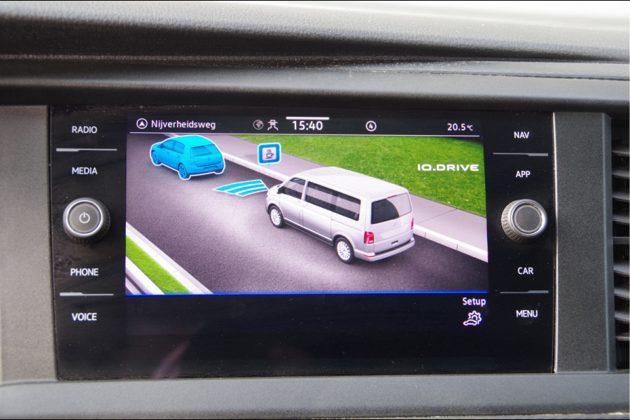 Volkswagen Transporter 2.0 TDI L2 3-ZITS, AUT. LED, 2X SCHUIFDEUR, TREKHAAK, STOELVERWARMING, CAMERA, ADAPT. CRUISE, AIRCO