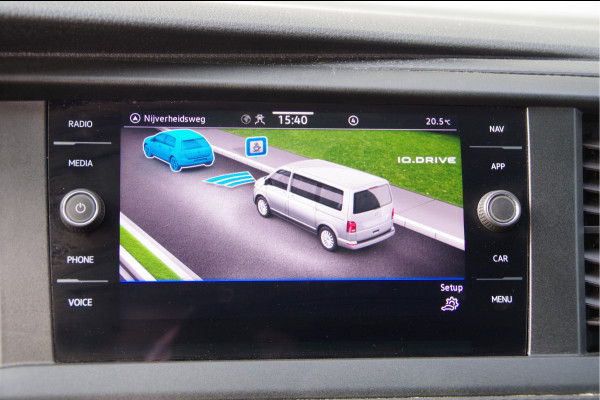 Volkswagen Transporter 2.0 TDI L2 3-ZITS, AUT. LED, 2X SCHUIFDEUR, TREKHAAK, STOELVERWARMING, CAMERA, ADAPT. CRUISE, AIRCO