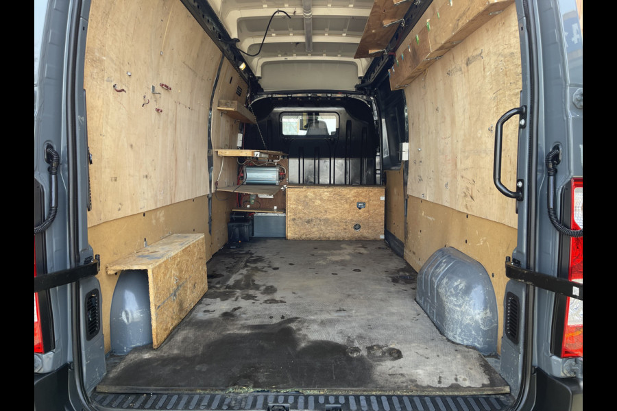 Renault Master T35 2.3 dCi 150pk L3H3 Energy Comfort / vaste prijs rijklaar € 21.950 ex btw / lease vanaf € 358 / ideaal voor camper ombouw / omvormer / standkachel / trekhaak