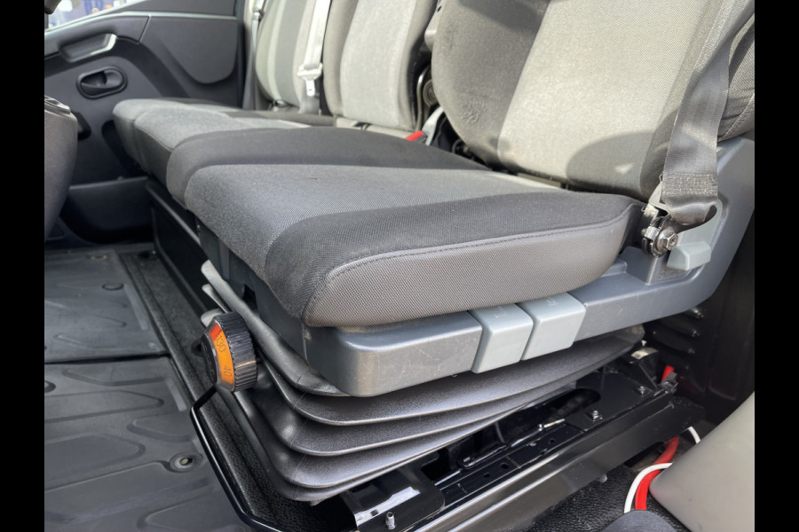 Renault Master T35 2.3 dCi 150pk L3H3 Energy Comfort / vaste prijs rijklaar € 21.950 ex btw / lease vanaf € 358 / ideaal voor camper ombouw / omvormer / standkachel / trekhaak