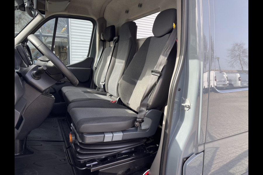 Renault Master T35 2.3 dCi 150pk L3H3 Energy Comfort / vaste prijs rijklaar € 21.950 ex btw / lease vanaf € 358 / ideaal voor camper ombouw / omvormer / standkachel / trekhaak