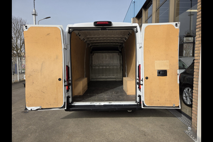 Peugeot Boxer 2.2 BlueHDI 140Pk L4H2 Airco Navi PDC Cruise control Achteruitrijcamera
