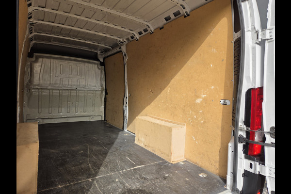 Peugeot Boxer 2.2 BlueHDI 140Pk L4H2 Airco Navi PDC Cruise control Achteruitrijcamera