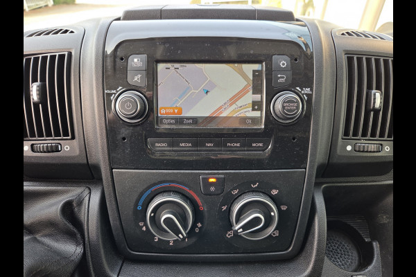 Peugeot Boxer 2.2 BlueHDI 140Pk L4H2 Airco Navi PDC Cruise control Achteruitrijcamera