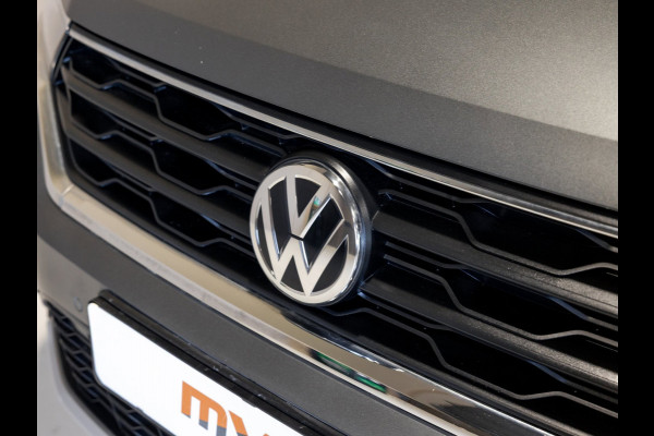 Volkswagen T-Roc 1.5 TSI Style / 150pk / Lederen bekleding / Airco / Achteruitrijcamera / Stoelverwarming / Cruise