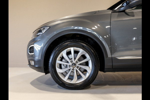 Volkswagen T-Roc 1.5 TSI Style / 150pk / Lederen bekleding / Airco / Achteruitrijcamera / Stoelverwarming / Cruise
