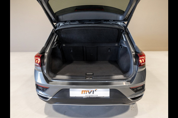 Volkswagen T-Roc 1.5 TSI Style / 150pk / Lederen bekleding / Airco / Achteruitrijcamera / Stoelverwarming / Cruise