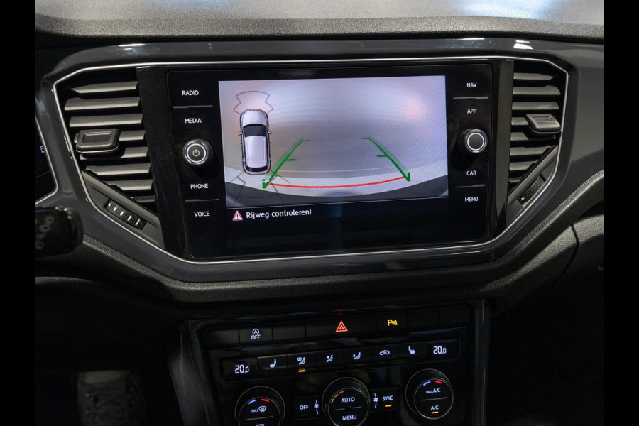 Volkswagen T-Roc 1.5 TSI Style / 150pk / Lederen bekleding / Airco / Achteruitrijcamera / Stoelverwarming / Cruise