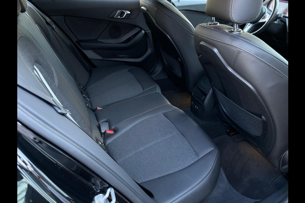 BMW 1-serie 118i High Executive/Automaat/Carplay/Navi/Cruise C