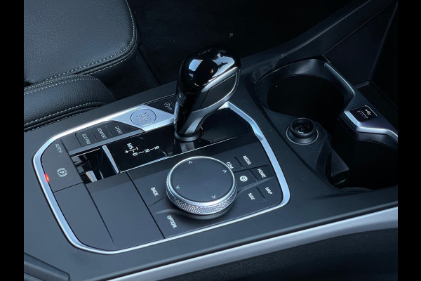 BMW 1-serie 118i High Executive/Automaat/Carplay/Navi/Cruise C