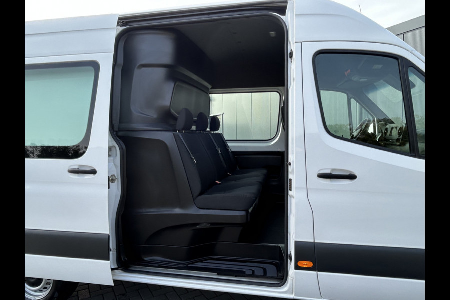 Mercedes-Benz Sprinter 315 CDI 150 PK AUTOMAAT RWD / DUBBEL-CABINE / L2H2 / 3.5T TREKHAAK / 5 PERSOONS / AIRCO / CRUISE / NAVI / CAMERA