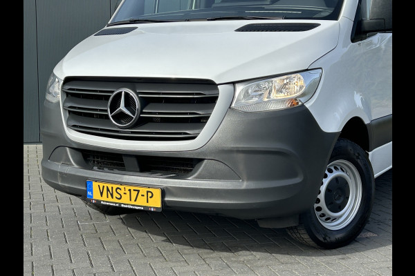 Mercedes-Benz Sprinter 315 CDI 150 PK AUTOMAAT RWD / DUBBEL-CABINE / L2H2 / 3.5T TREKHAAK / 5 PERSOONS / AIRCO / CRUISE / NAVI / CAMERA