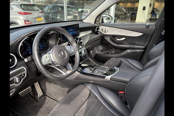 Mercedes-Benz GLC 300e 4MATIC AMG Line 320pk | PHEV | Panoramadak | Stoelverwarming | Burmeister | 360 Camera | Adaptive Cruise |