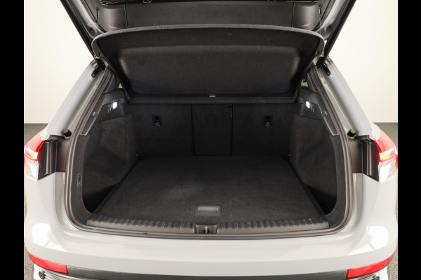Audi Q4 e-tron 40 S-line 77kWh 204pk | SOH 94% | Panoramadak| Navigatie | Parkeercamera | Lederen bekleding | Keyless pakket | Head up display