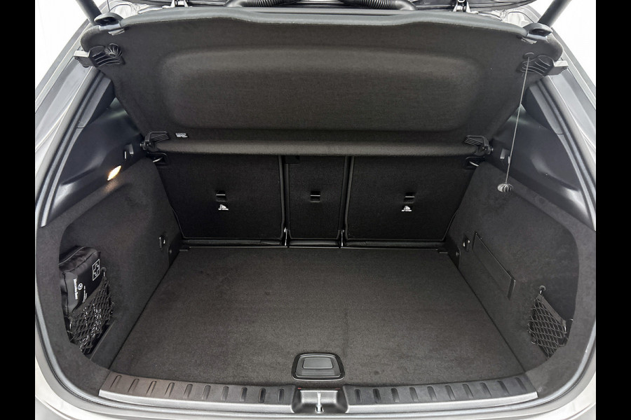 Mercedes-Benz GLA 250 e Business Solution AMG | AMG Line Plus pakket | Nightpakket | MULTIBEAM LED | Head-up display | 360° camera | Memorypakket | Augmented Reality navigatie | 20 inch AMG velgen |