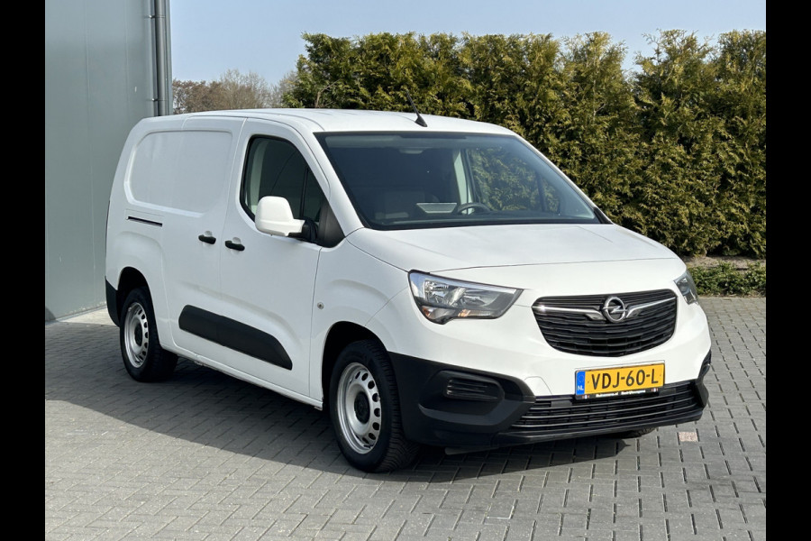 Opel Combo 1.5D 102 PK / L2H1 / 1e EIGENAAR / INRICHTING / AIRCO / CRUISE / NAVI / APPLE CARPLAY