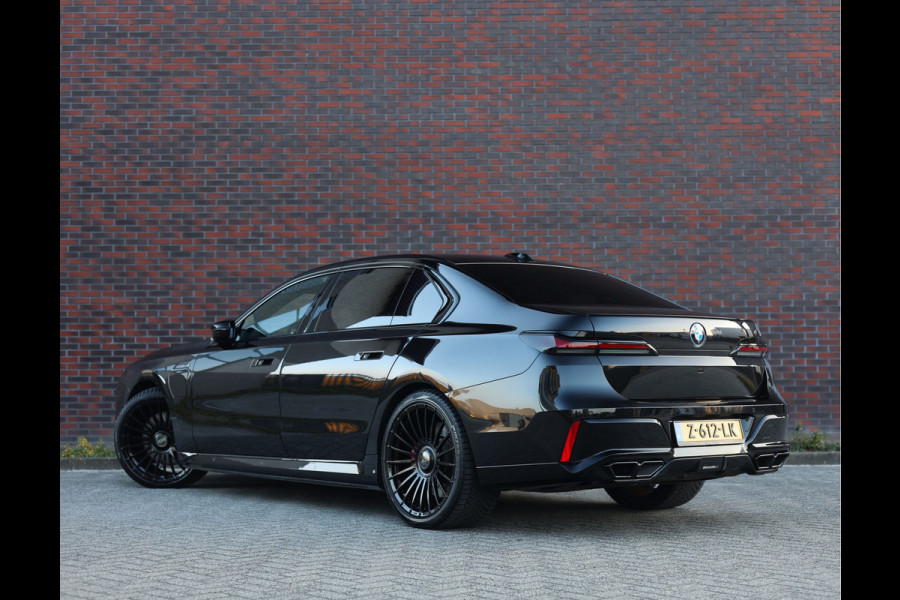 BMW 7 Serie M760e xDrive | Full option! - Theatre screen - Sky - Trekhaak
