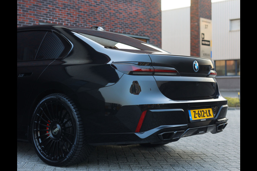 BMW 7 Serie M760e xDrive | Full option! - Theatre screen - Sky - Trekhaak
