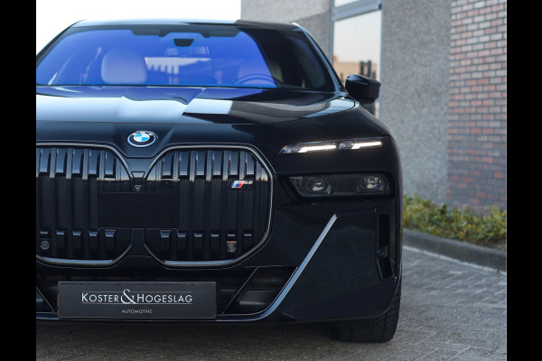 BMW 7 Serie M760e xDrive | Full option! - Theatre screen - Sky - Trekhaak