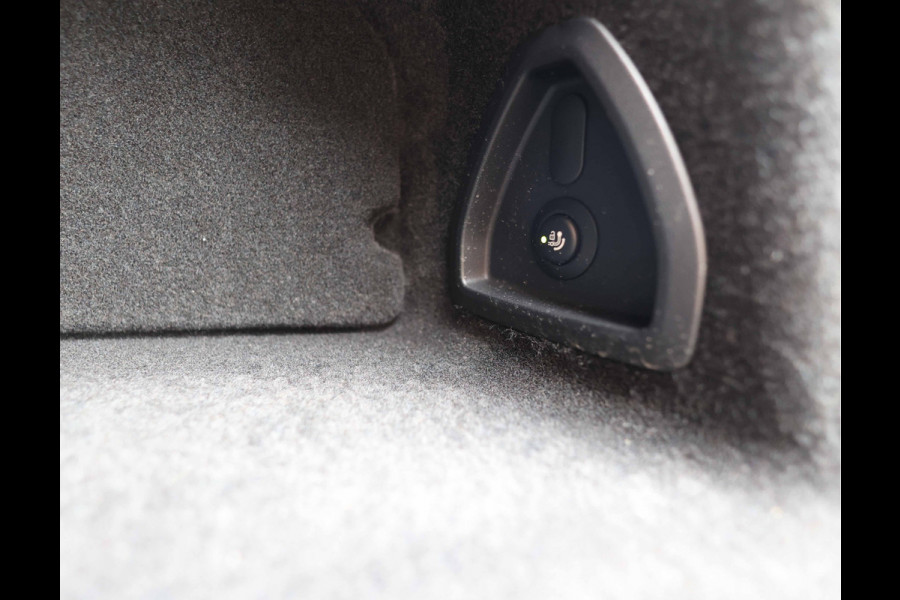 BMW 7 Serie M760e xDrive | Full option! - Theatre screen - Sky - Trekhaak