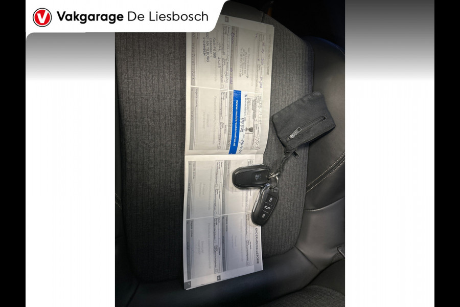Peugeot 5008 1.2 PureTech GT-Line / 7 persoons / Panorama-dak / navigatie