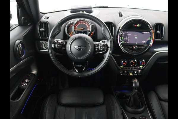 MINI Countryman 1.5 Cooper S E ALL4 Chili | Panoramadak | Leder | Head-Up | Harman/Kardon | Stoelverwarming | Adaptive cruise | Camera | Carplay | Navigatie | Climate control | PHEV | Plug In