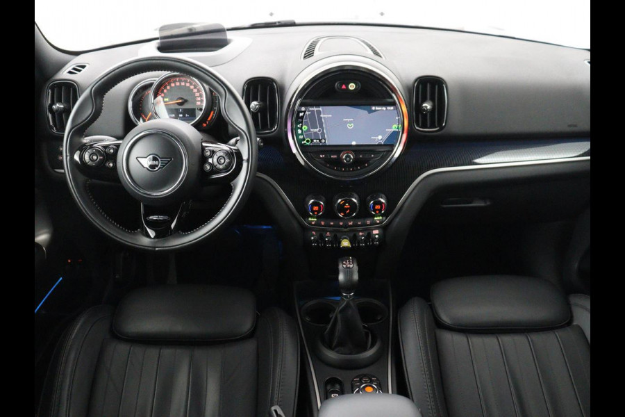 MINI Countryman 1.5 Cooper S E ALL4 Chili | Panoramadak | Leder | Head-Up | Harman/Kardon | Stoelverwarming | Adaptive cruise | Camera | Carplay | Navigatie | Climate control | PHEV | Plug In