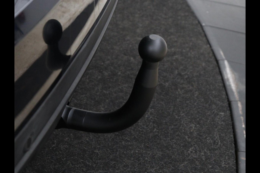 MINI Countryman 1.5 Cooper S E ALL4 Chili | Panoramadak | Leder | Head-Up | Harman/Kardon | Stoelverwarming | Adaptive cruise | Camera | Carplay | Navigatie | Climate control | PHEV | Plug In