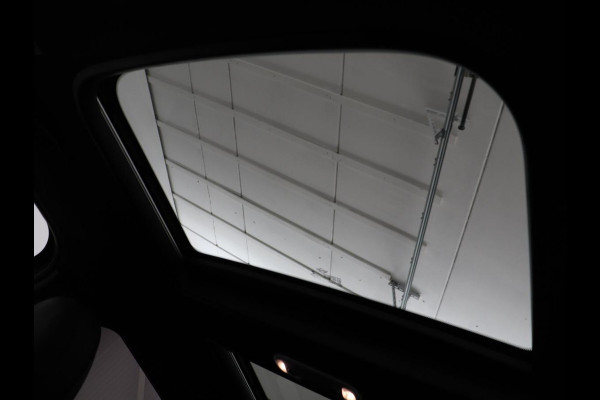 MINI Countryman 1.5 Cooper S E ALL4 Chili | Panoramadak | Leder | Head-Up | Harman/Kardon | Stoelverwarming | Adaptive cruise | Camera | Carplay | Navigatie | Climate control | PHEV | Plug In