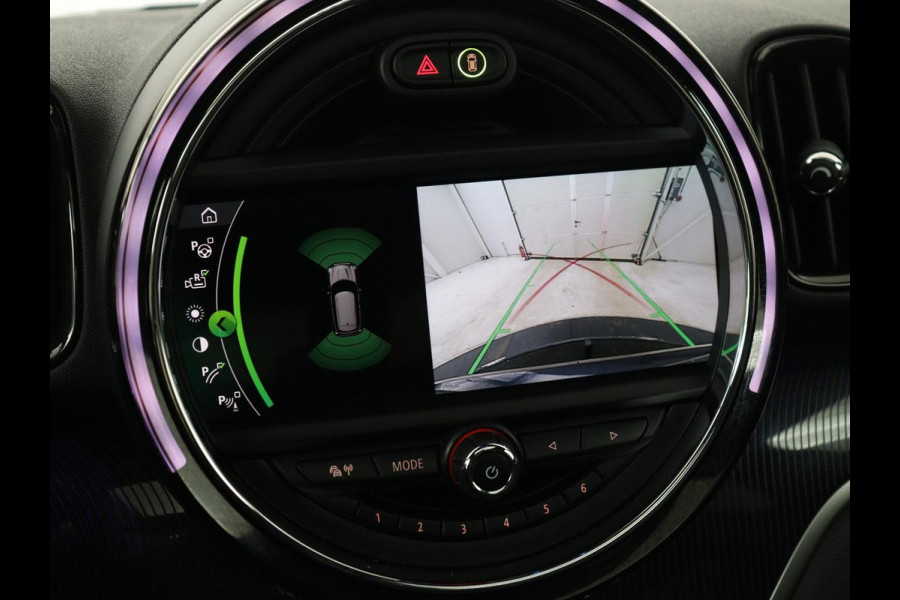 MINI Countryman 1.5 Cooper S E ALL4 Chili | Panoramadak | Leder | Head-Up | Harman/Kardon | Stoelverwarming | Adaptive cruise | Camera | Carplay | Navigatie | Climate control | PHEV | Plug In
