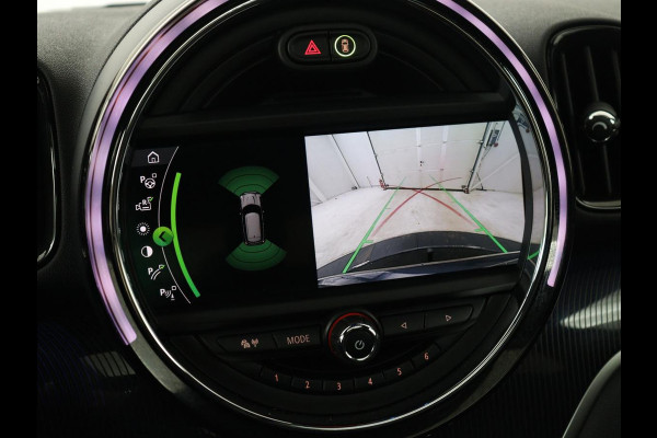 MINI Countryman 1.5 Cooper S E ALL4 Chili | Panoramadak | Leder | Head-Up | Harman/Kardon | Stoelverwarming | Adaptive cruise | Camera | Carplay | Navigatie | Climate control | PHEV | Plug In