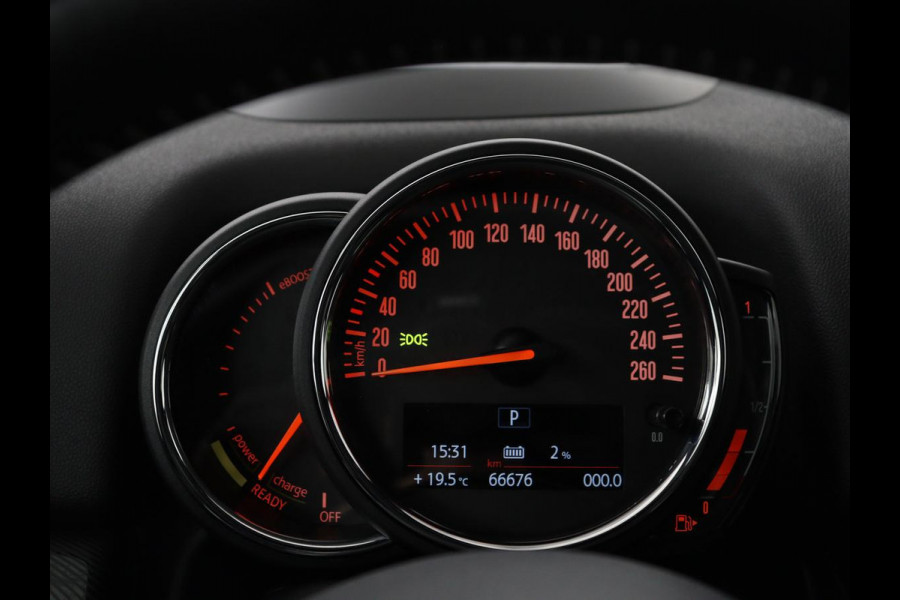 MINI Countryman 1.5 Cooper S E ALL4 Chili | Panoramadak | Leder | Head-Up | Harman/Kardon | Stoelverwarming | Adaptive cruise | Camera | Carplay | Navigatie | Climate control | PHEV | Plug In