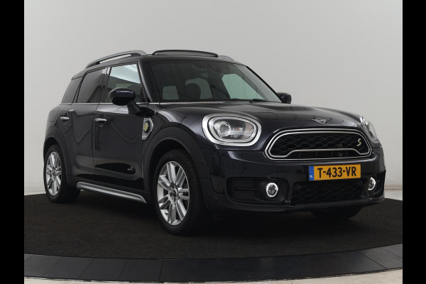MINI Countryman 1.5 Cooper S E ALL4 Chili | Panoramadak | Leder | Head-Up | Harman/Kardon | Stoelverwarming | Adaptive cruise | Camera | Carplay | Navigatie | Climate control | PHEV | Plug In