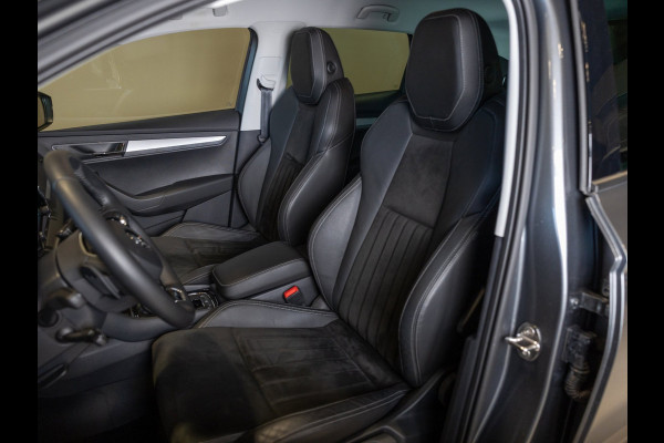 Škoda Karoq 1.5 TSI ACT Business Edition / 150pk / Achteruitrij camera / Sportstoelen / Adaptieve cruise control /