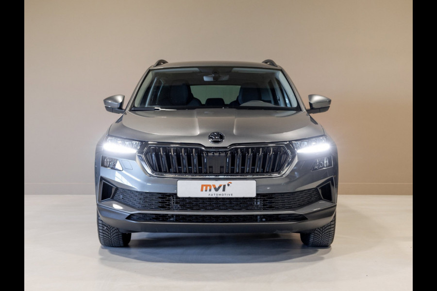 Škoda Karoq 1.5 TSI ACT Business Edition / 150pk / Achteruitrij camera / Sportstoelen / Adaptieve cruise control /