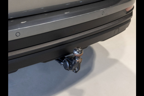 Škoda Karoq 1.5 TSI ACT Business Edition / 150pk / Achteruitrij camera / Sportstoelen / Adaptieve cruise control /