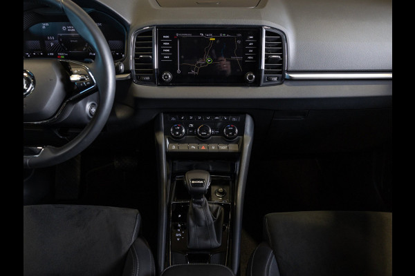 Škoda Karoq 1.5 TSI ACT Business Edition / 150pk / Achteruitrij camera / Sportstoelen / Adaptieve cruise control /